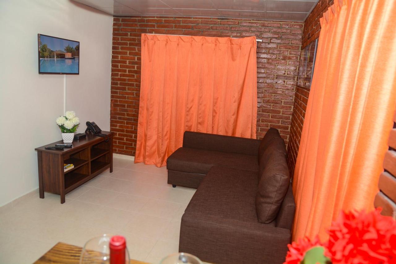 Hotel Jaraba Jarabacoa Bagian luar foto